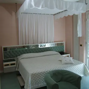 Matilde Marina di Massa