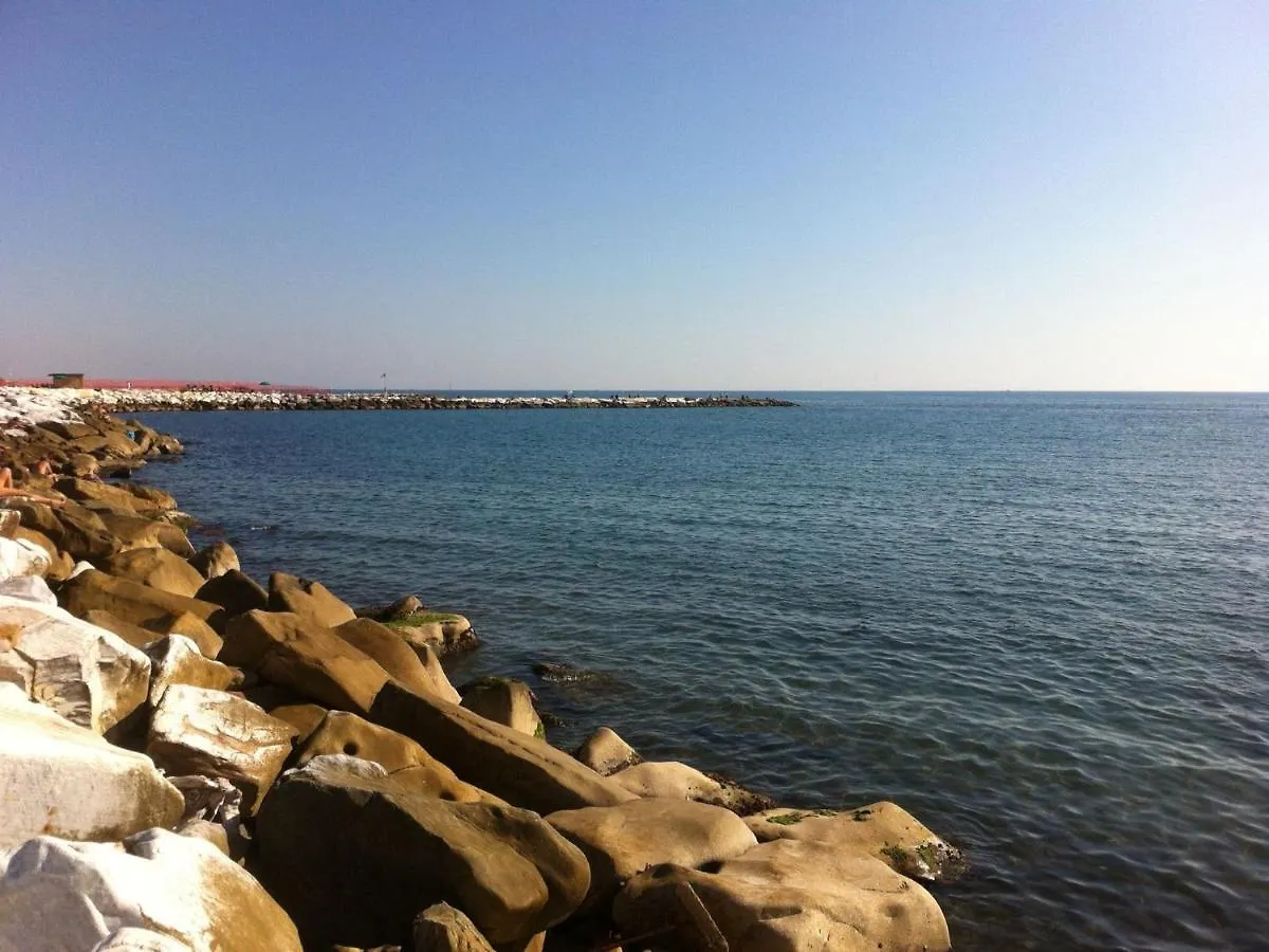 Holiday home Belvilla By Oyo Serena Marina di Massa Italy
